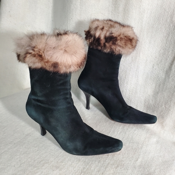 Arturo Chiang Suede and Fur boots - Picture 2 of 9